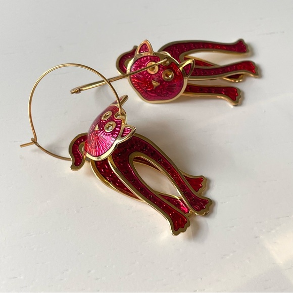 Vintage signed Berebi goldtone & enamel cat articulated hoop earrings pink red - Picture 5 of 13